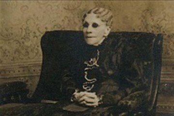 Hymn writer Fanny Crosby, circa 1915. Image in the public domain.