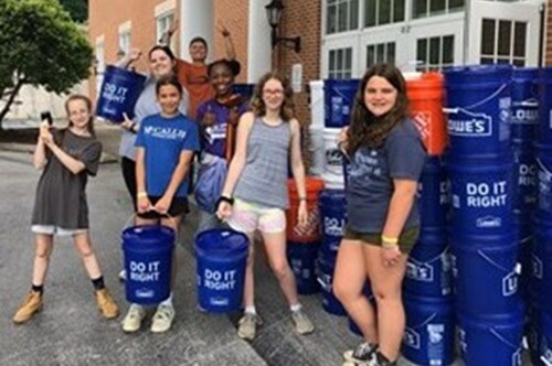 The Holston Conference gathered 4,900+ life-saving kits of supplies that will support United Methodist missions in Liberia and Zimbabwe.